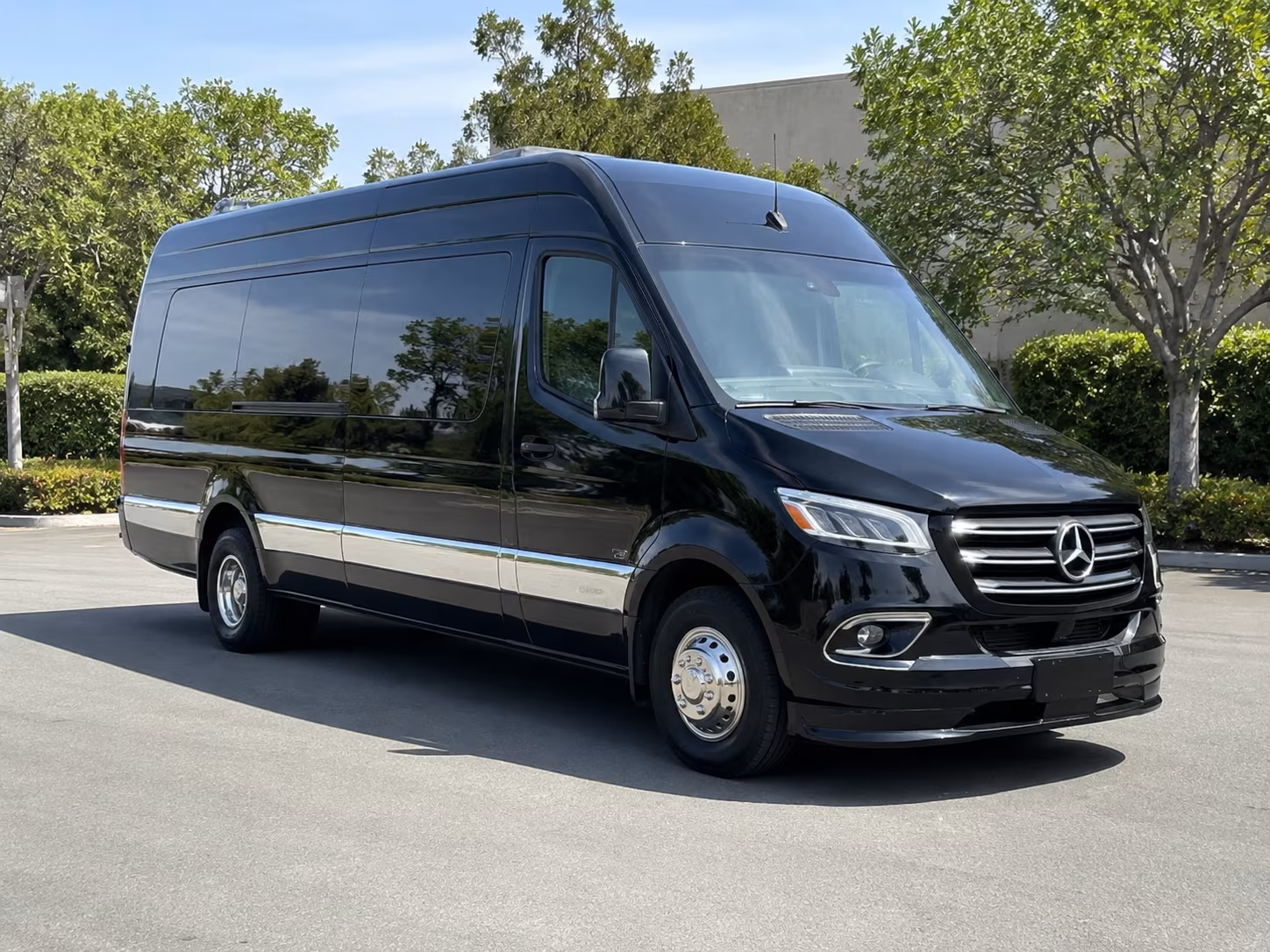 20 passenger sprinter van